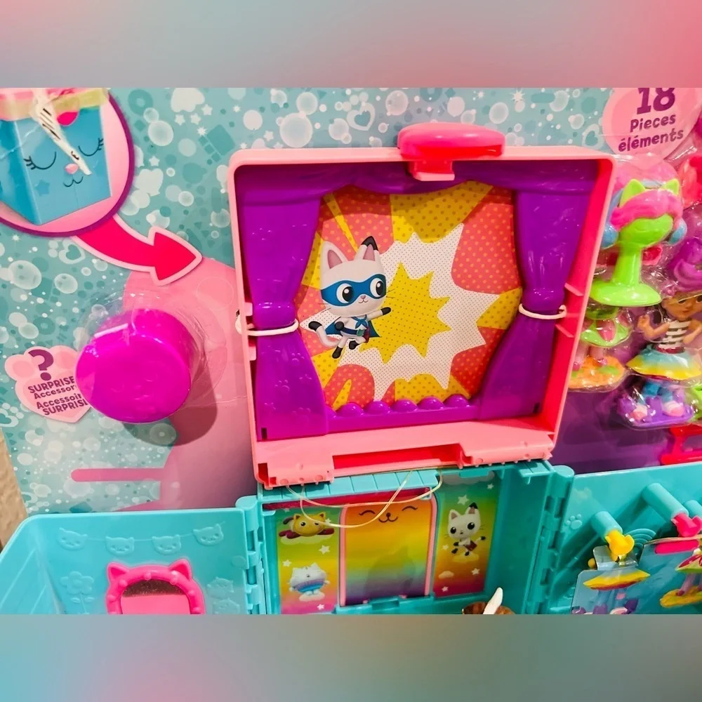 Gabby’s Dollhouse, Rainbow Closet Portable Playset with a Gabby Doll